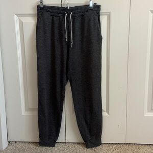 Vuori joggers